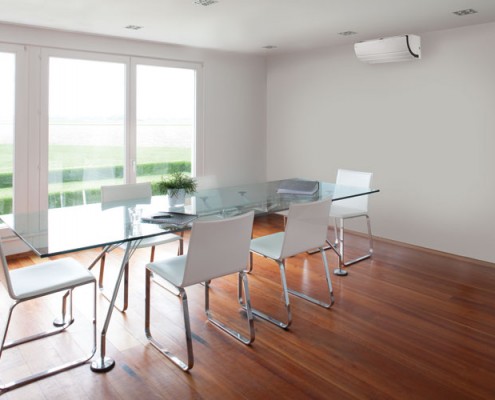 Ururu Sarara II i konferensrum